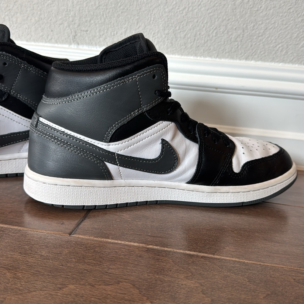 Air Jordan 1 mid size 8 - Picture 5 of 10